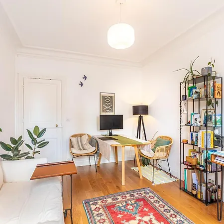 Guestready - Charming Apt In 11th Arrondissement 파리